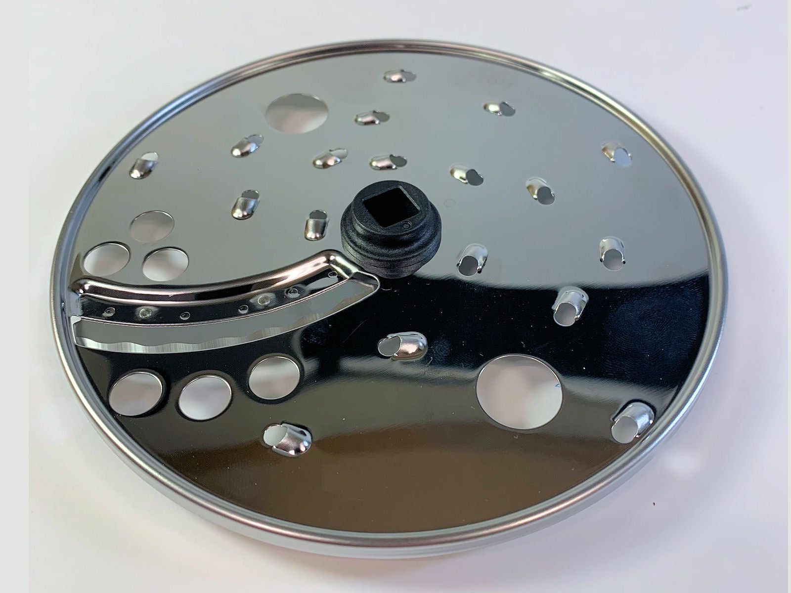 Hamilton Beach : 990370900 | Shred/Slicing Disc for Food Processor 70585C