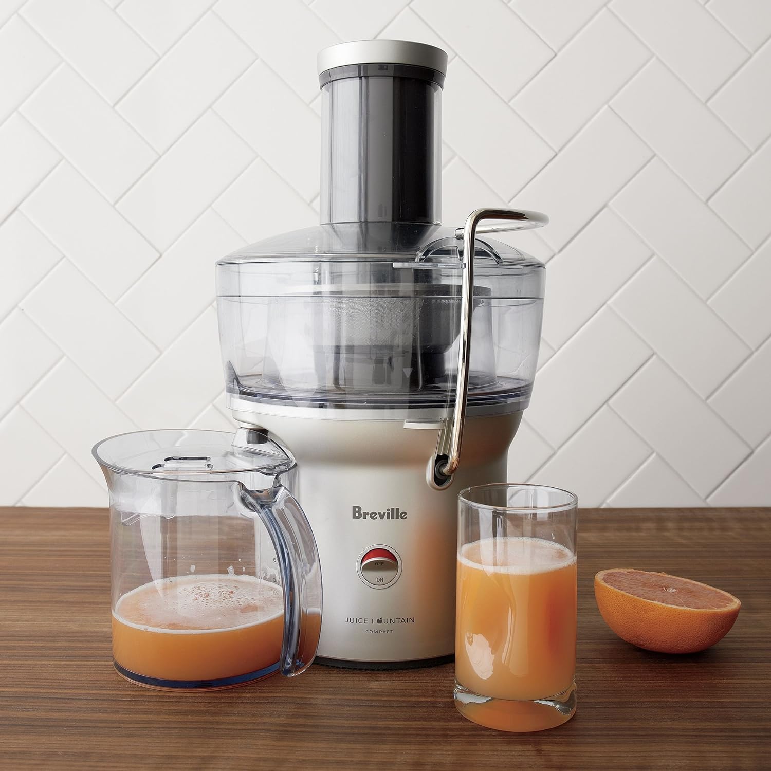 Breville Juice Extractor |BJE200SIL| 700W, 1-speed "the Juice Fountain Compact"