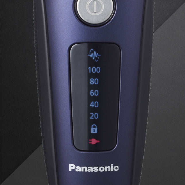 Panasonic Men's Shaver: ARC3, wet/dry, auto-voltage, Made in Japan | ES-LT67