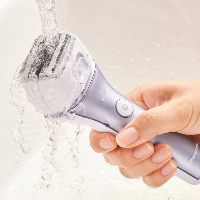 Panasonic Ladies Shaver: 4 hypoallergenic blades, wet/dry, rechargeable | ES-WL80