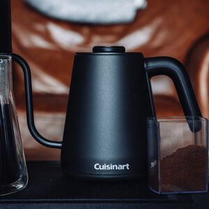 Cuisinart Cordless Gooseneck Kettle: 1.0L, 1200W, Variable temperature 140°-212°F, s/s body w/matte black finish | GK1C