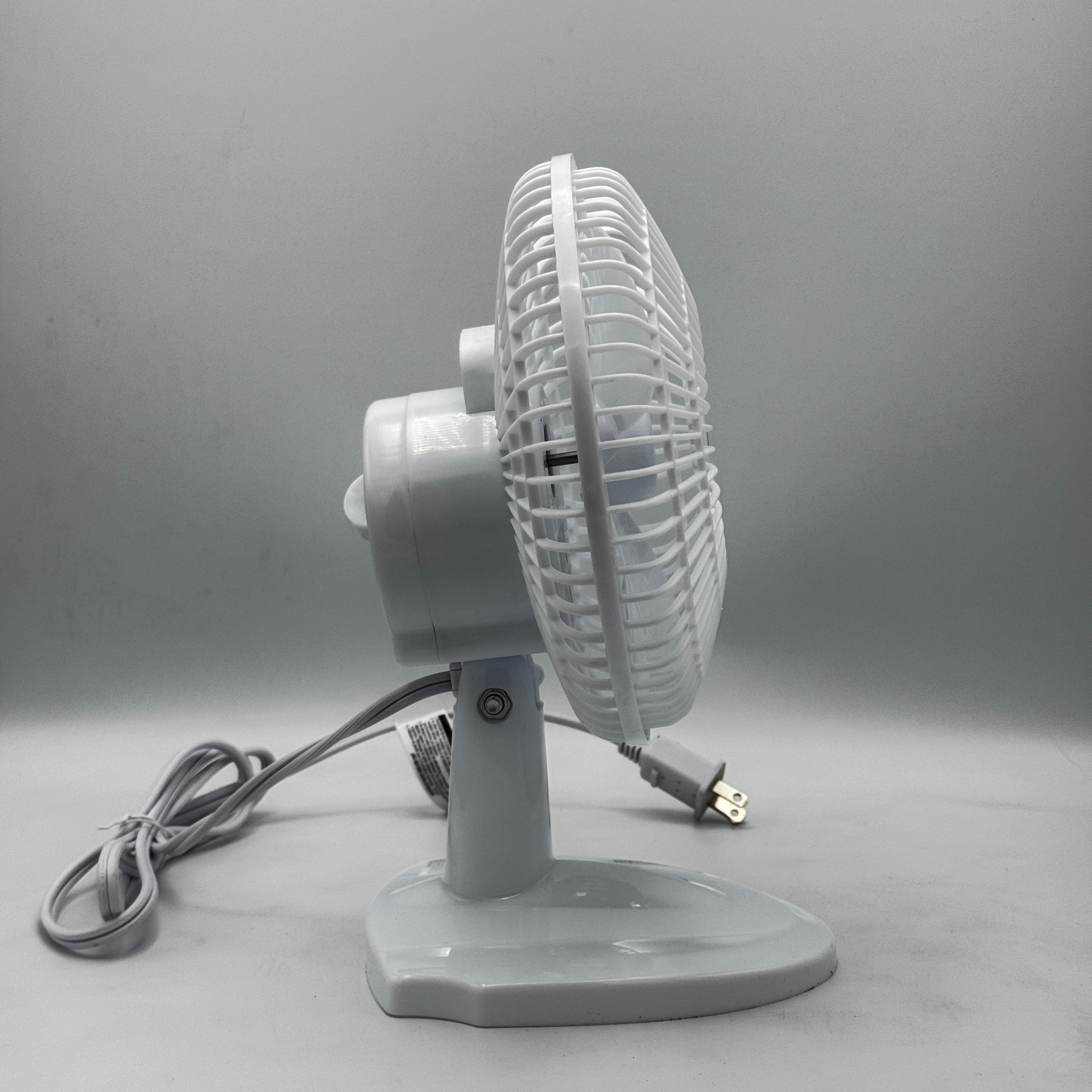 Optimus | F-0611 | 6'' White Personal Desk Fan