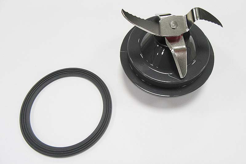 KW717143 | Kenwood: Blade with Seal for Blender Attachment KAH359GL
